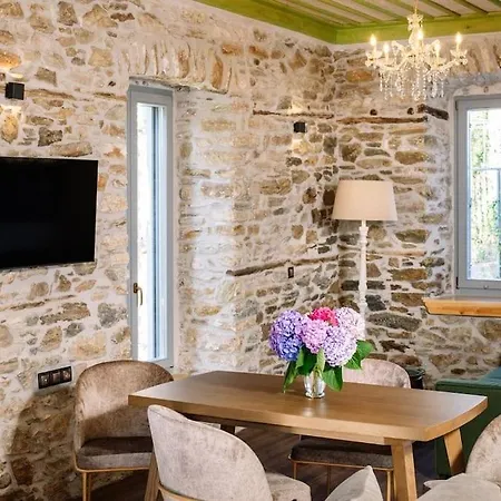 Archontiko Epirus 1 Mourésion