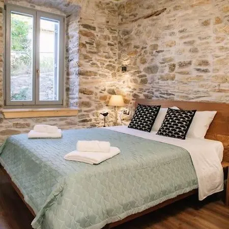 Archontiko Epirus 1 Appartamento *