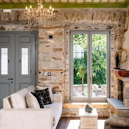 شقة Archontiko Epirus 1 Mourésion