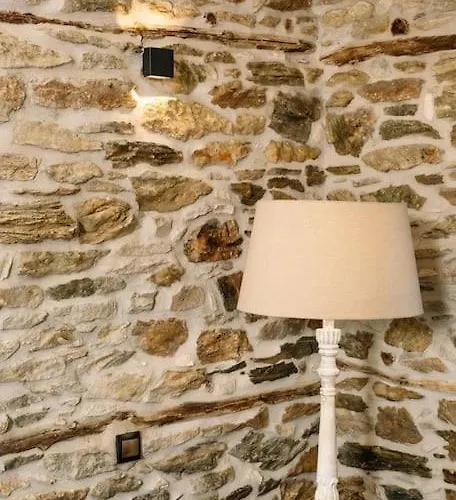 Archontiko Epirus 1 דירה Mourésion