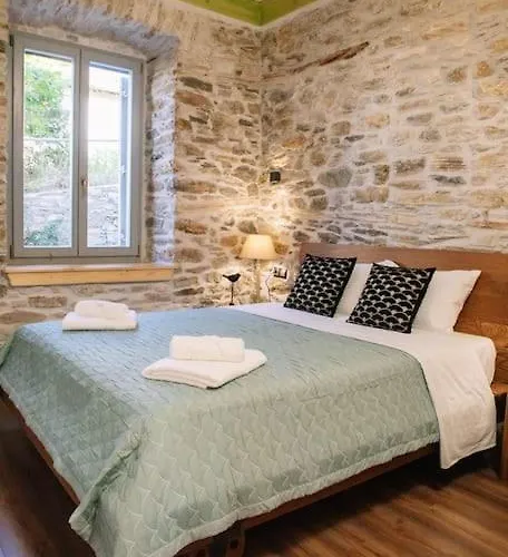 Archontiko Epirus 1 דירה *